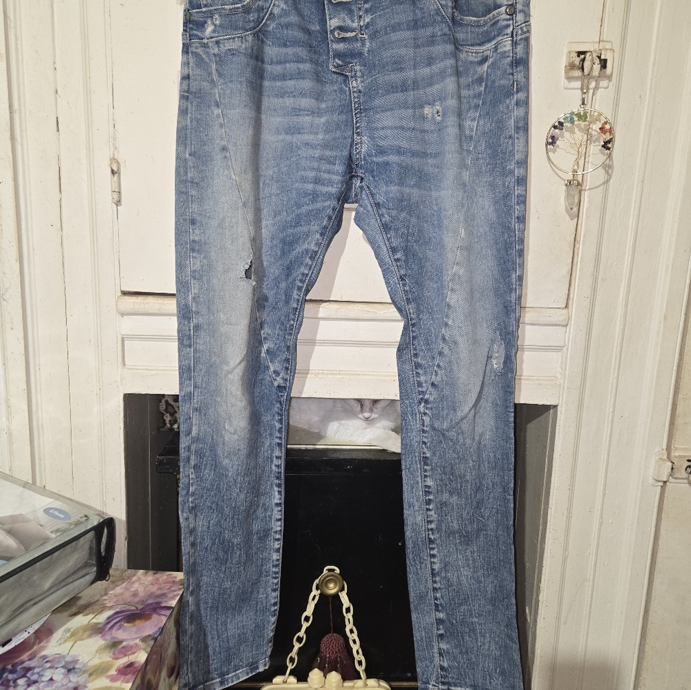 Pleaser Blue Skinny Jeans with Vintage Distressed Style